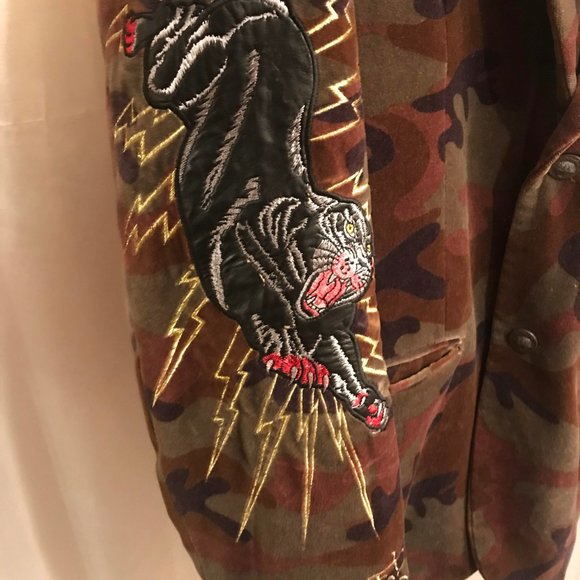 SUPER RARE amazing y2k Ed hardy camouflage velvet jacket! - Picture 11 of 11
